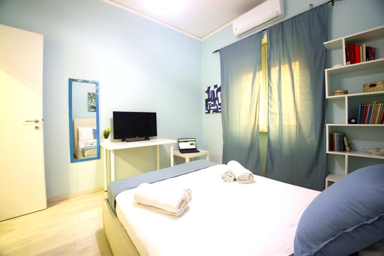 Hostly - Vittoria House - Near The Center With Private Parking Διαμέρισμα Νάπολη Εξωτερικό φωτογραφία