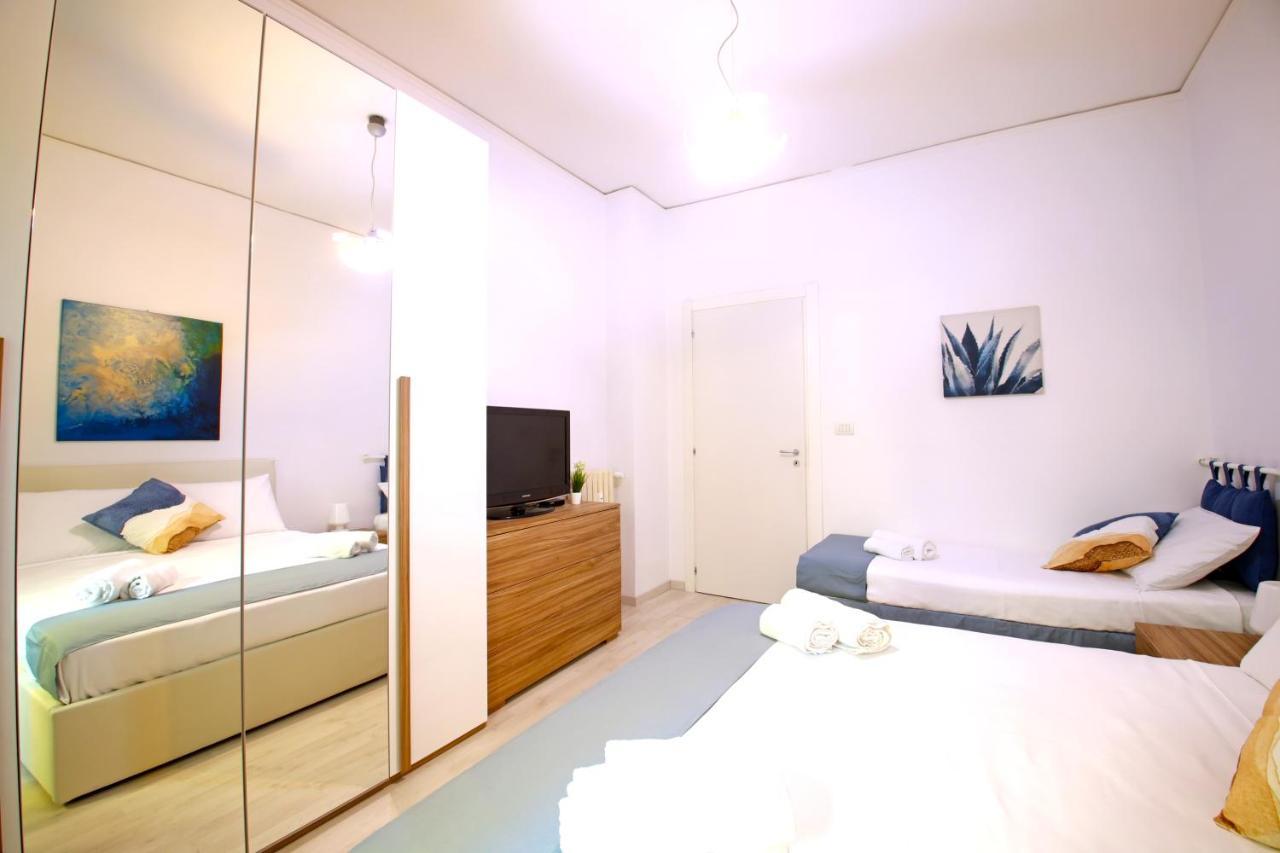 Hostly - Vittoria House - Near The Center With Private Parking Διαμέρισμα Νάπολη Εξωτερικό φωτογραφία