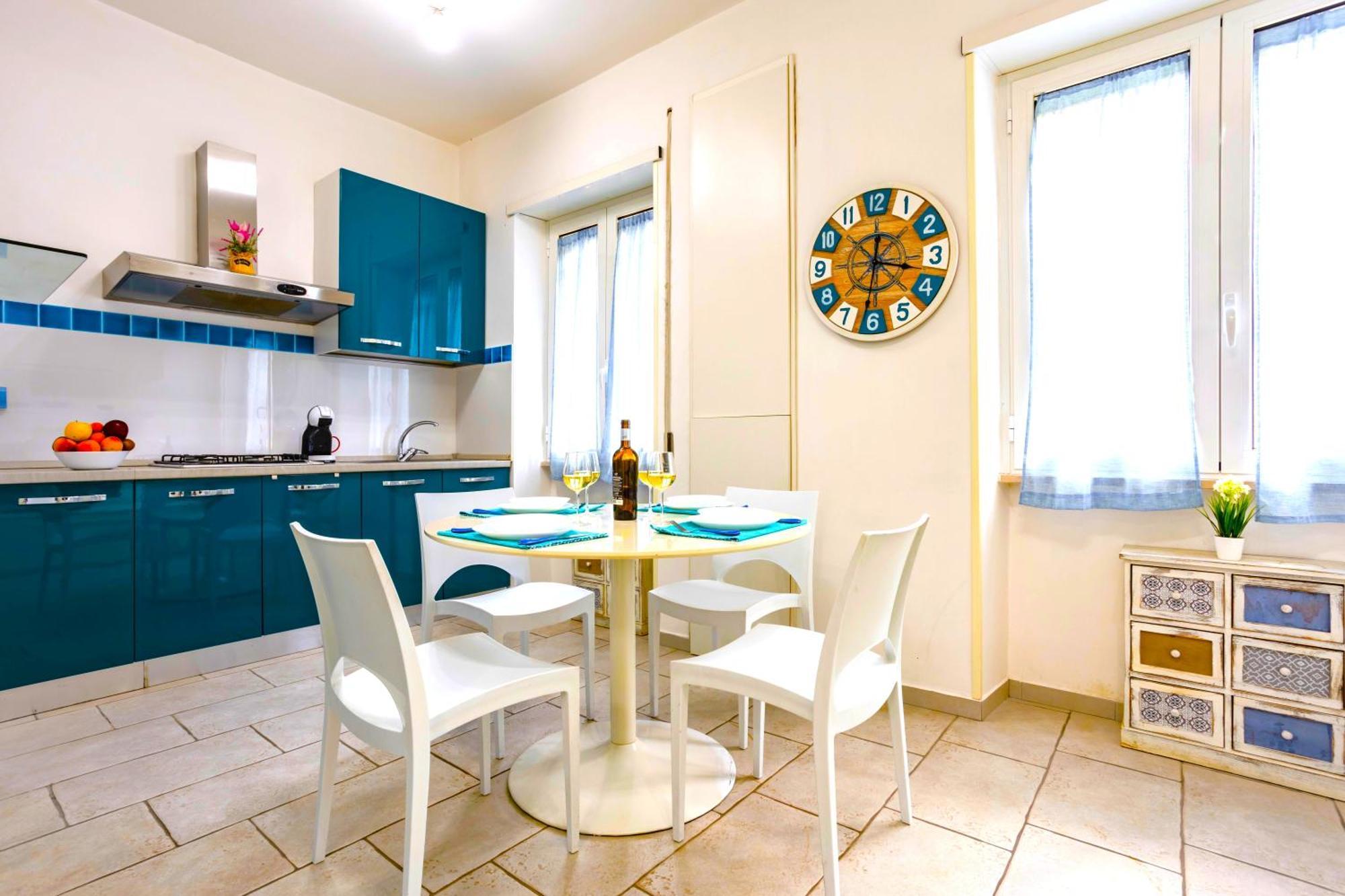 Hostly - Vittoria House - Near The Center With Private Parking Διαμέρισμα Νάπολη Εξωτερικό φωτογραφία